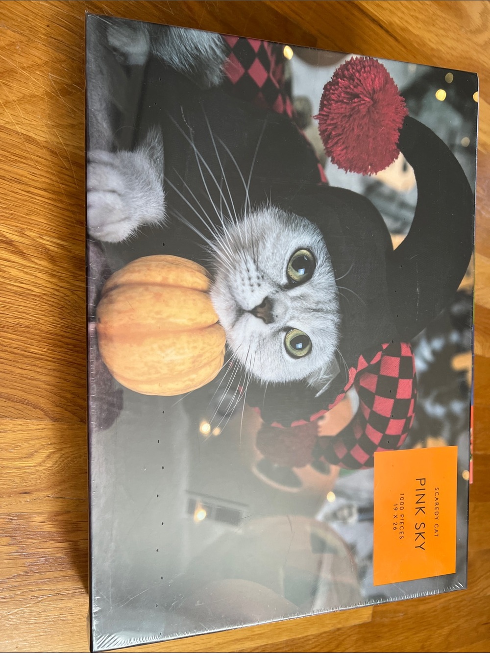 NEW Pink Sky Scaredy Cat Halloween Puzzle 1000 Pcs